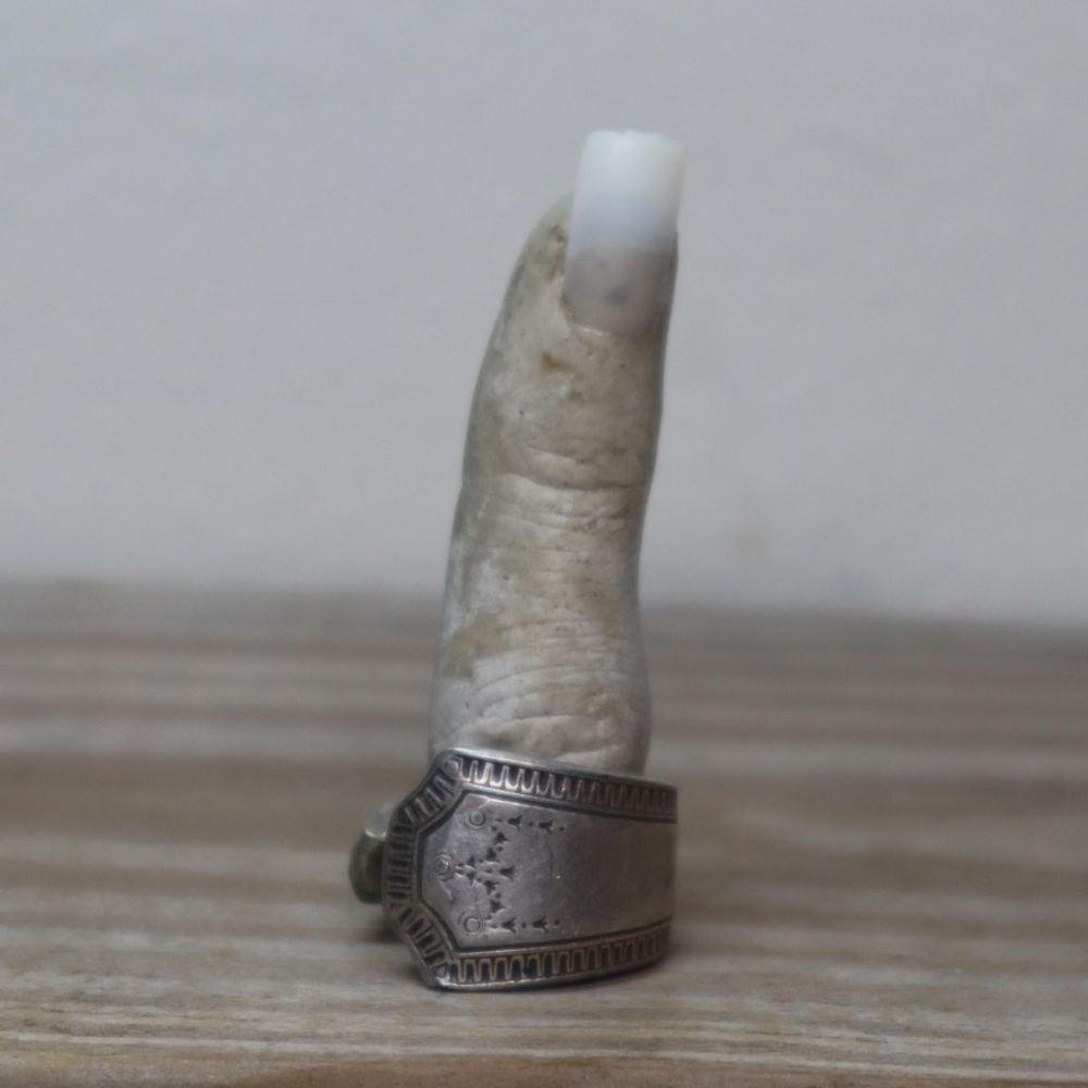 Elegant silver ring size 8.5 handmade
